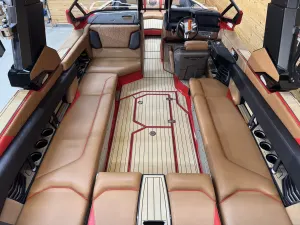 2021-nautique-g25-paragon-139625-image7.webp