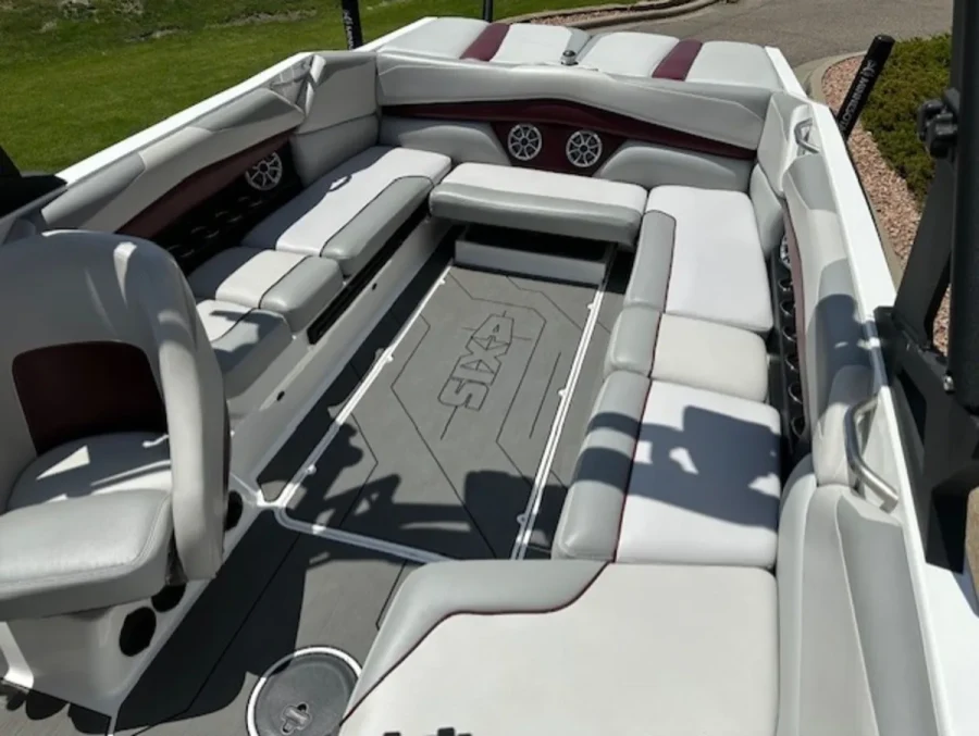 2018-axis-a24-139631-image8.webp