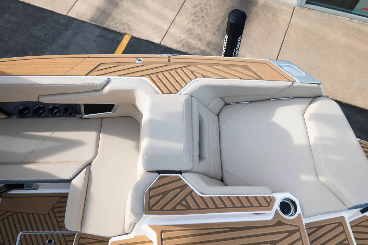 2026 MASTERCRAFT XSTAR-23 CUSTOM WHITE STARLIGHT METAL FLAKE 