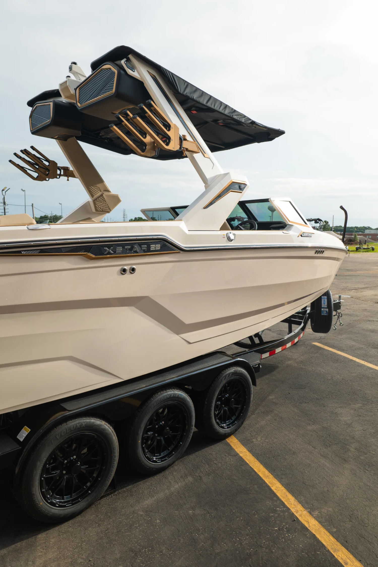 2026 MASTERCRAFT XSTAR-23 CUSTOM WHITE STARLIGHT METAL FLAKE 