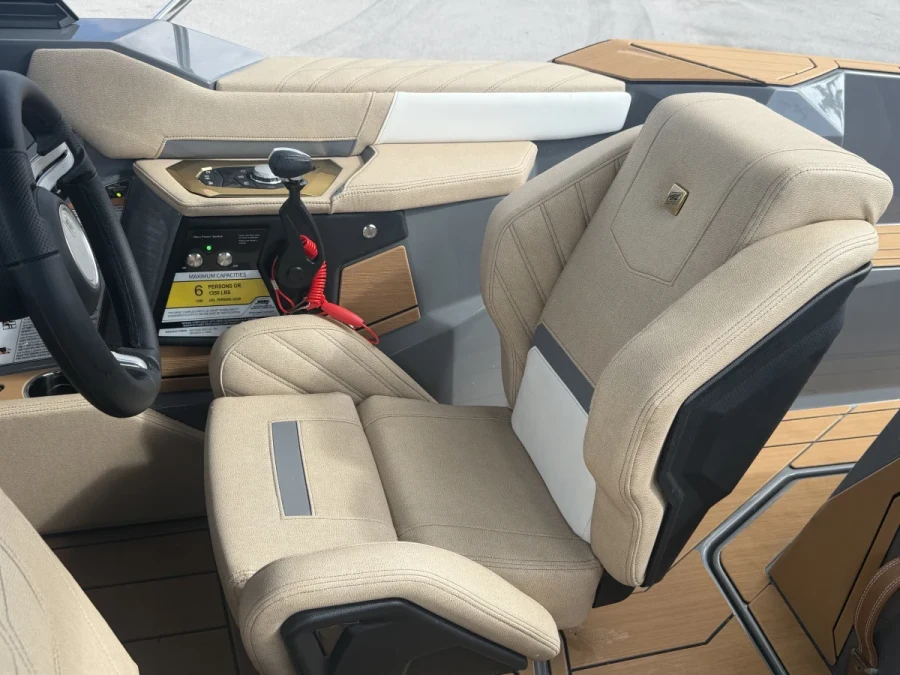 2026-nautique-ski-nautique-139638-image6.webp