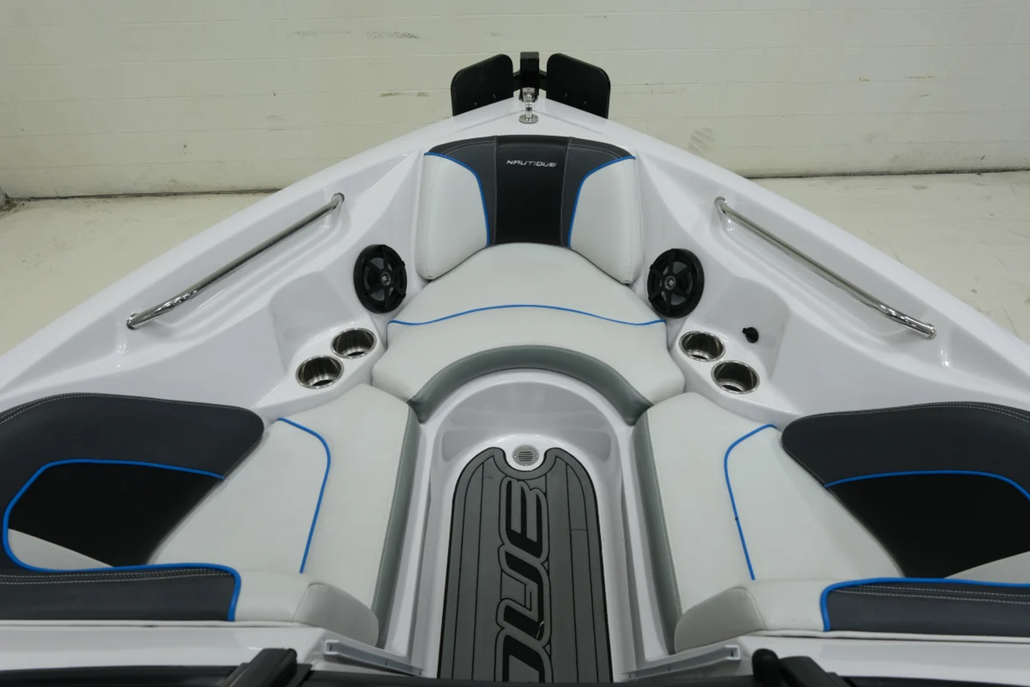 2011 Super Air Nautique 210