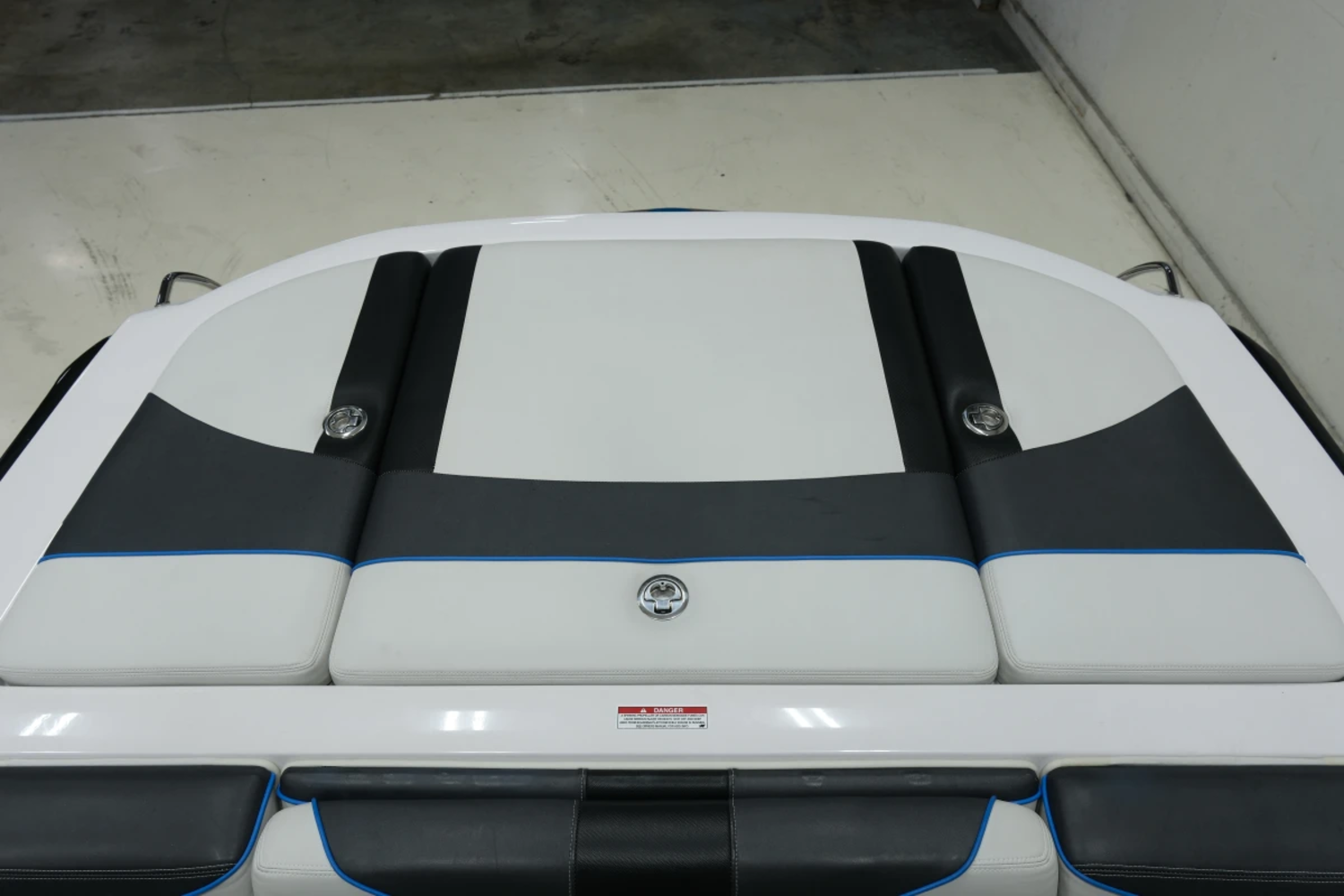 2011 Super Air Nautique 210