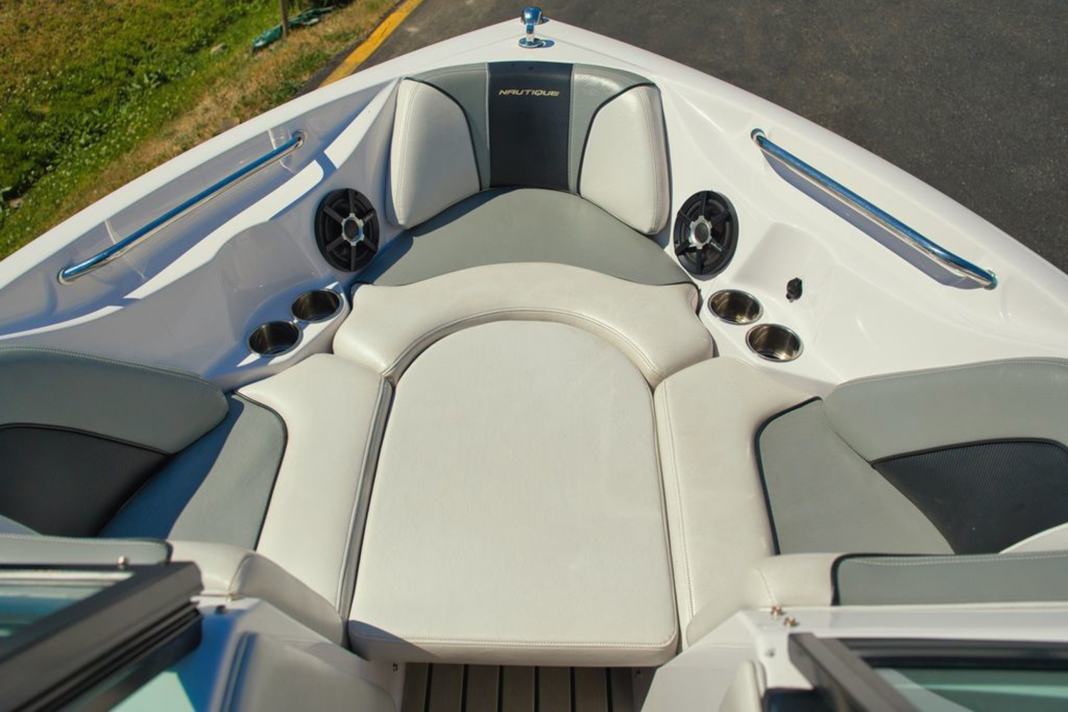 2010 Nautique 210 TEAM EDITION