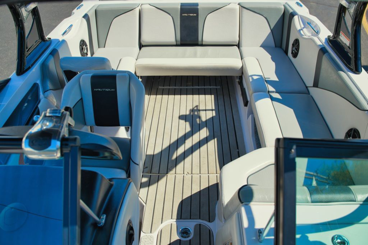 2010 Nautique 210 TEAM EDITION