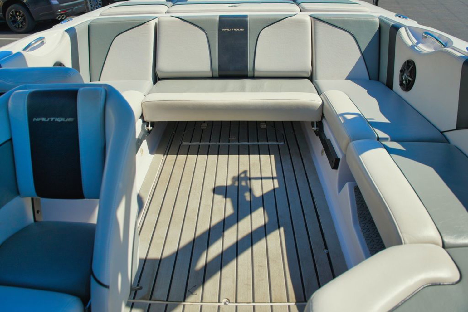 2010 Nautique 210 TEAM EDITION