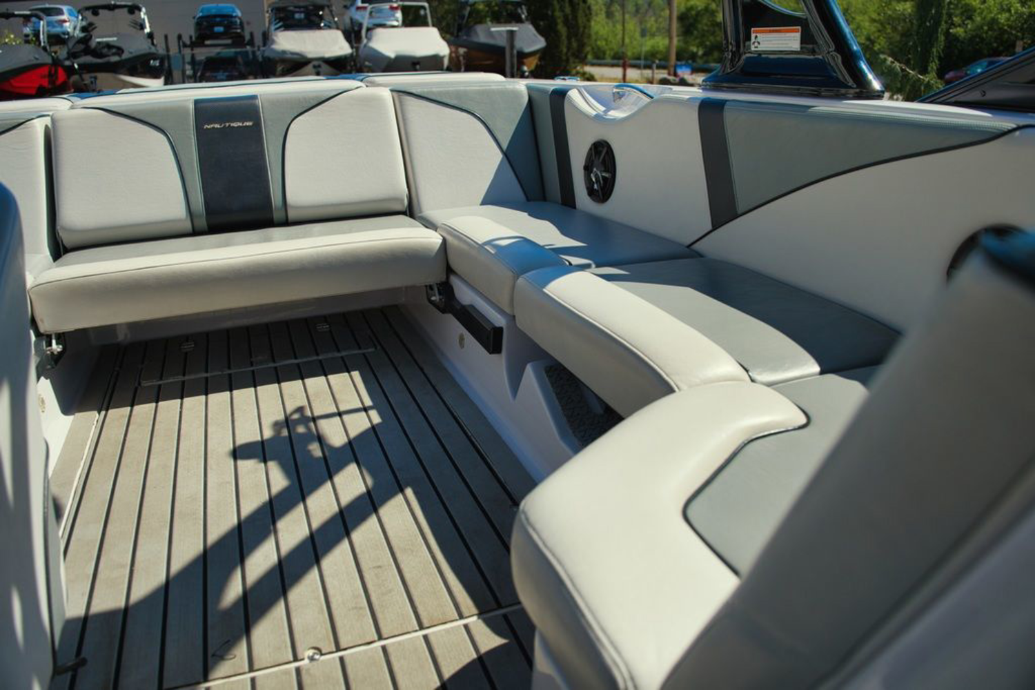 2010 Nautique 210 TEAM EDITION