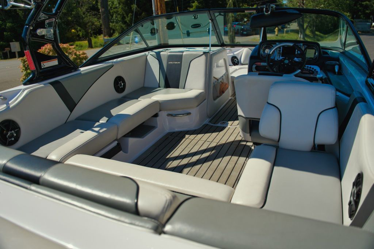 2010 Nautique 210 TEAM EDITION