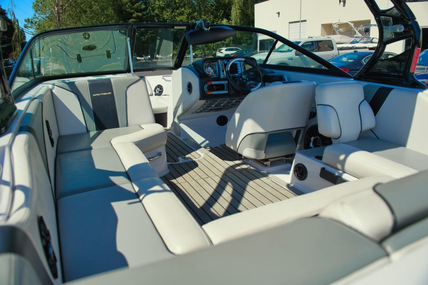 2010 Nautique 210 TEAM EDITION