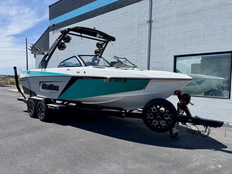 2020-malibu-wakesetter-23-lsv-139698-image2
