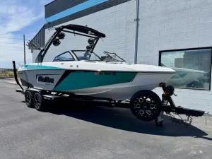 2020-malibu-wakesetter-23-lsv-139698-image2