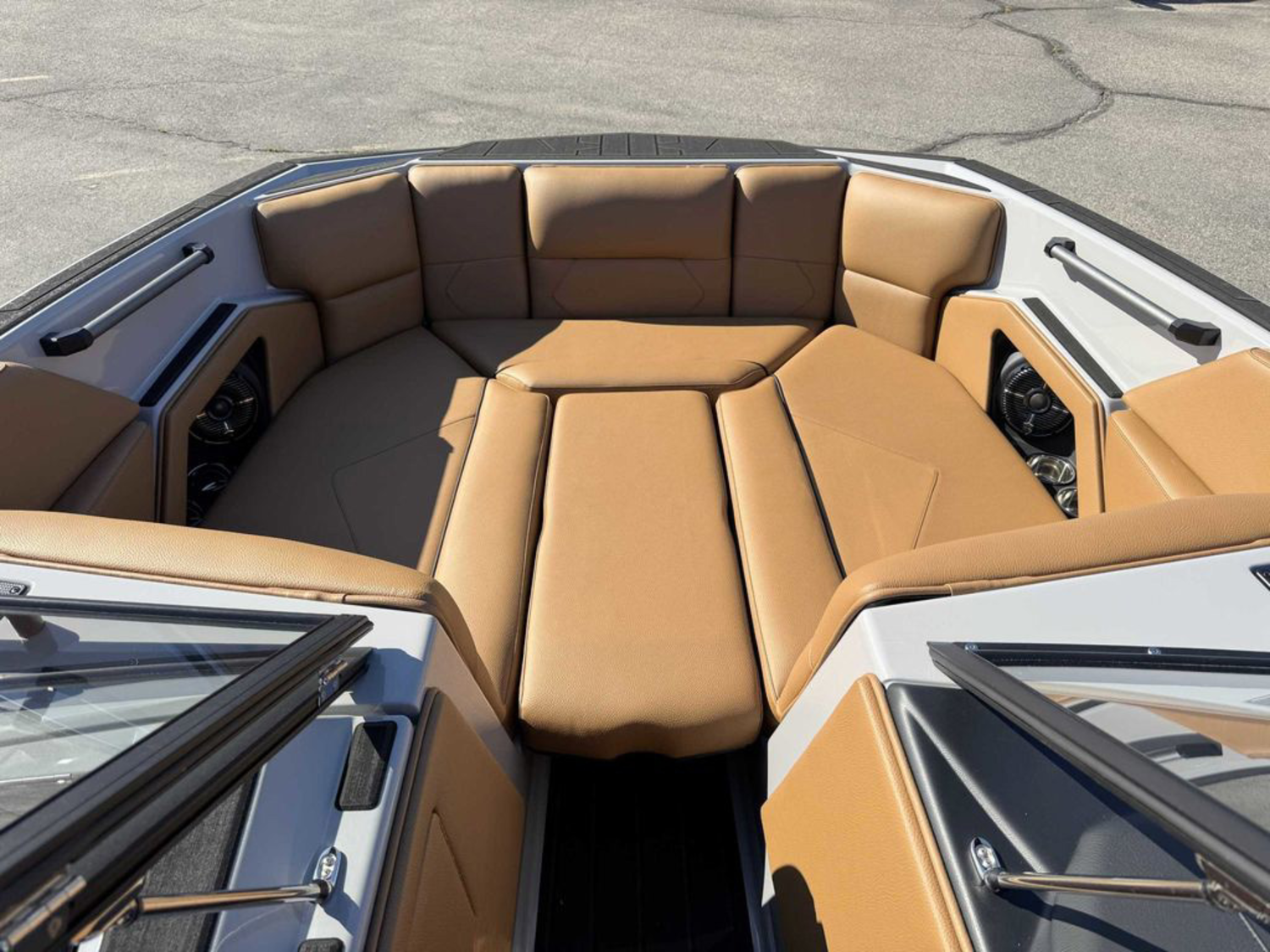 2026 MOOMBA Tykon