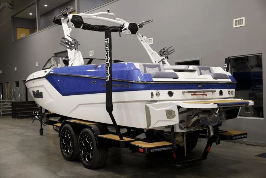 2025-malibu-wakesetter-22-mxz-139720-image3