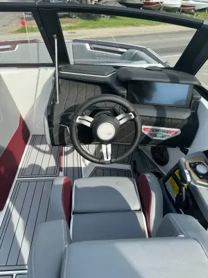 2024-nautique-s21-130251-image3.webp
