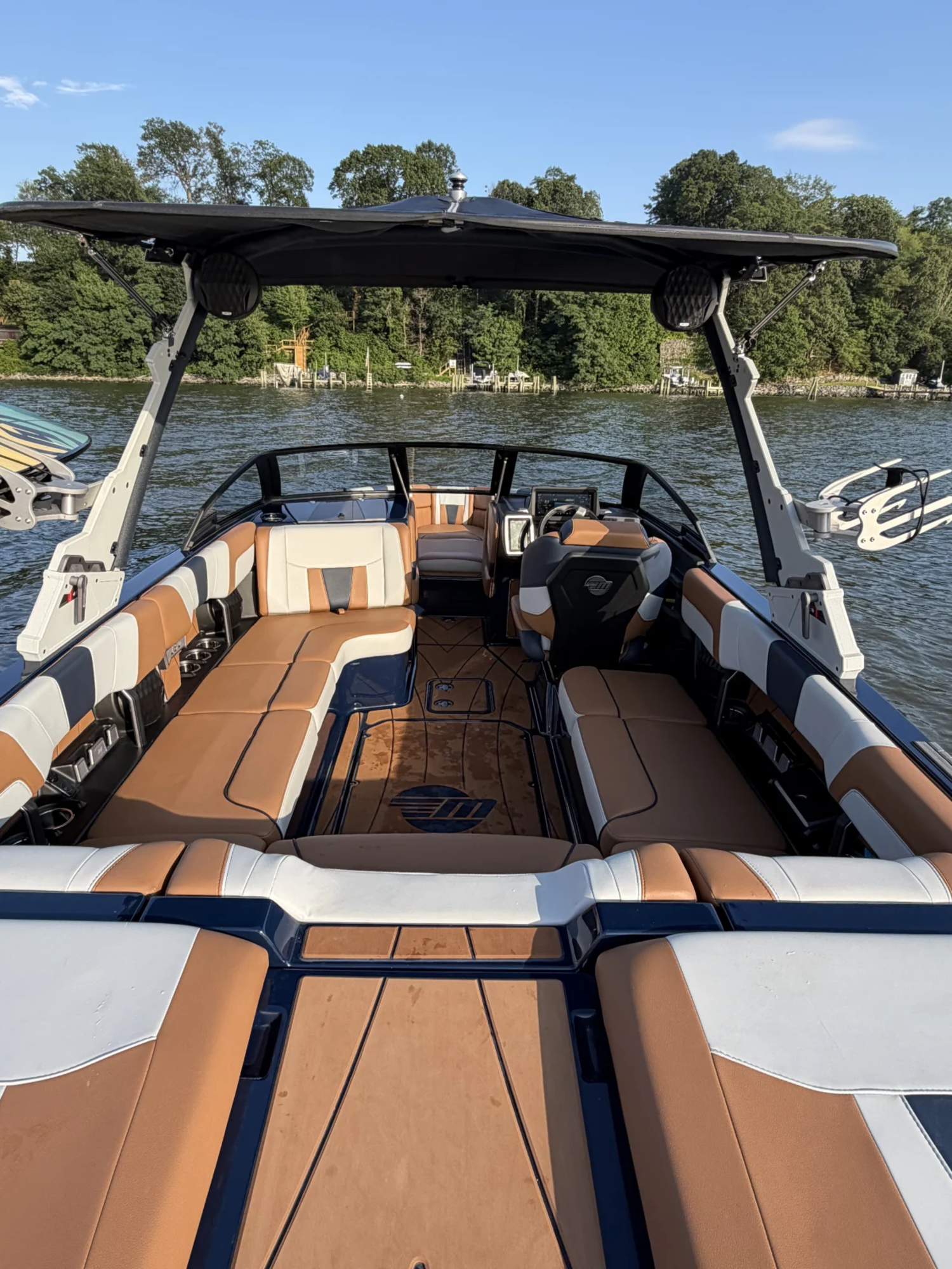 2023 MALIBU WAKESETTER 23 LSV