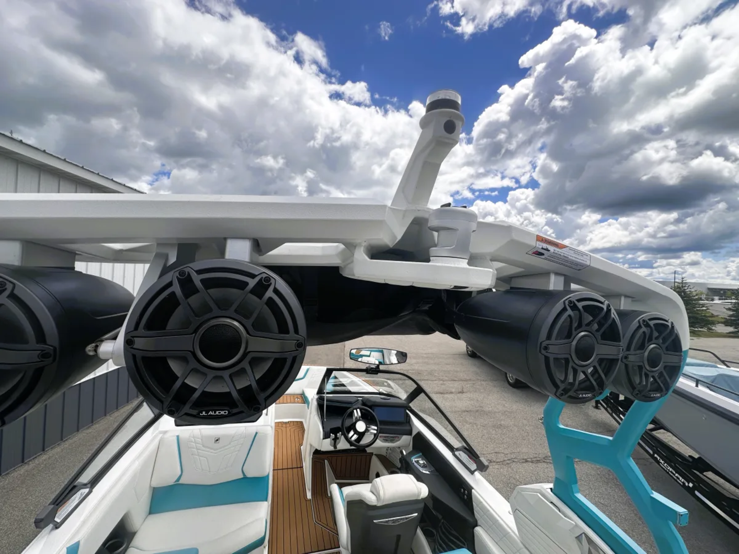 2021 Nautique G23