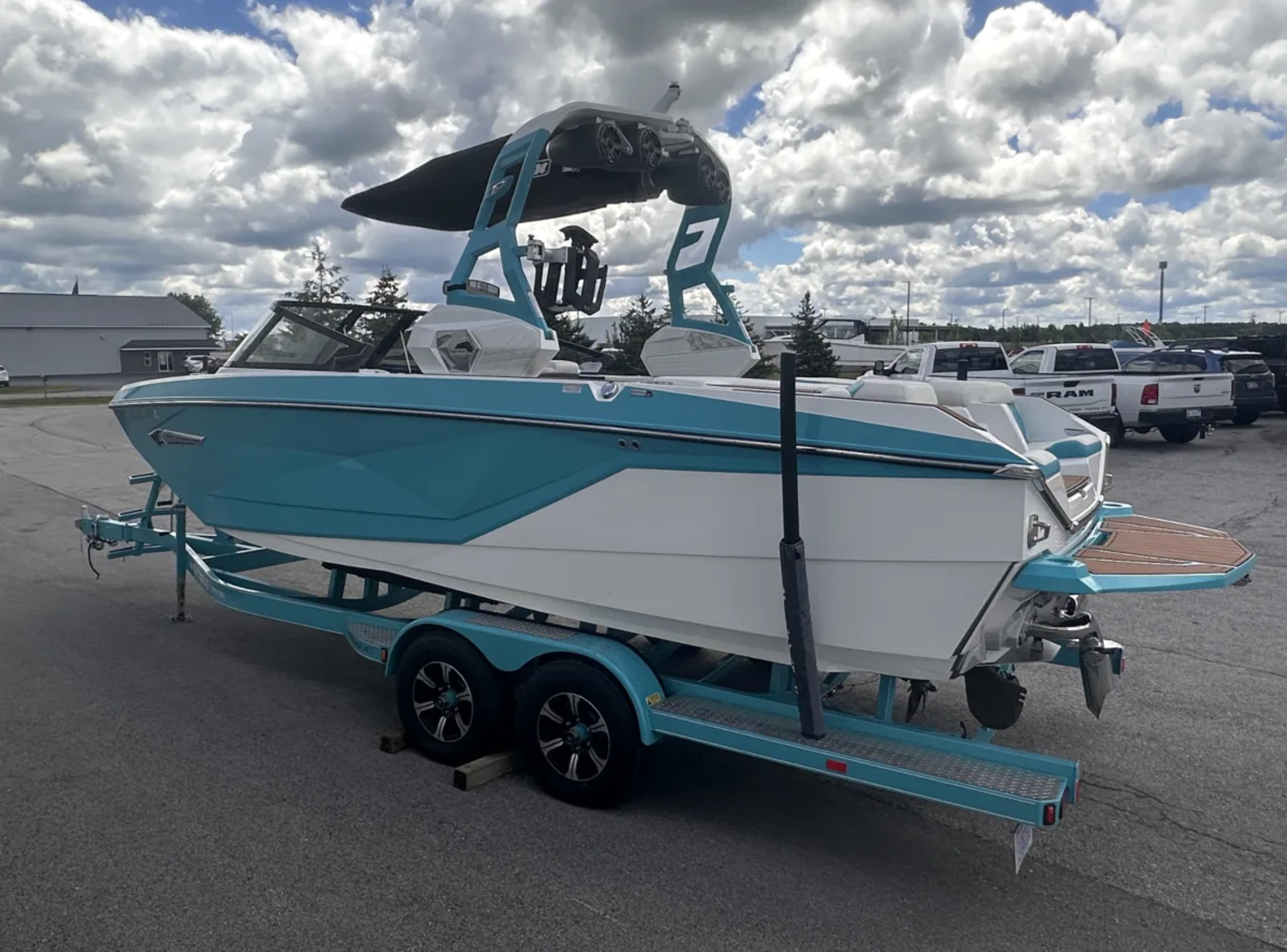 2021 Nautique G23