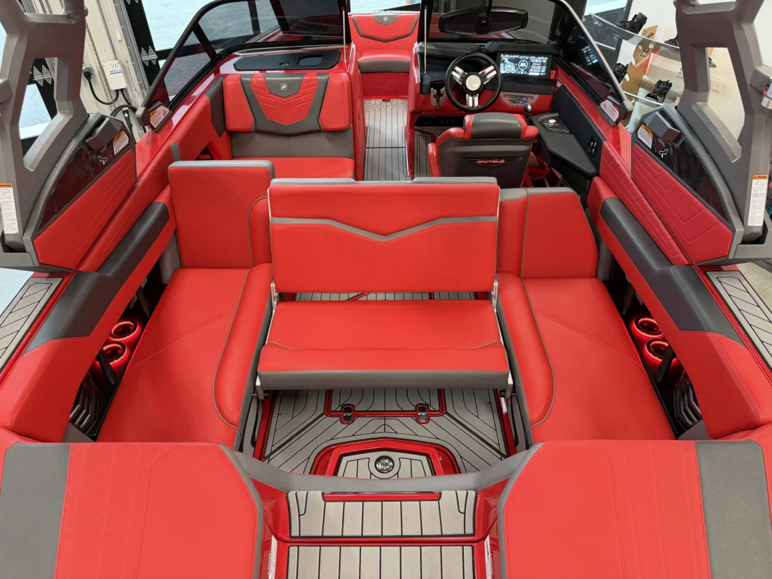 2021 Nautique G23