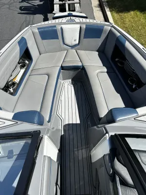 2020-nautique-g23-139805-image7.webp