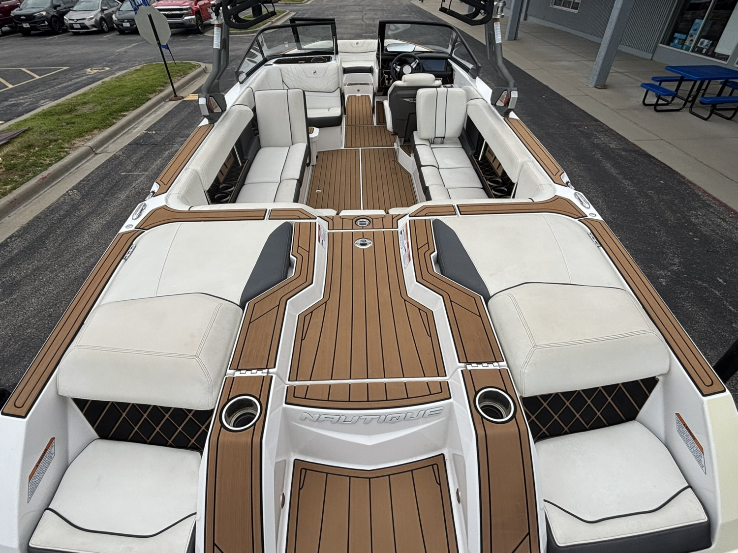 2020 Nautique GS24