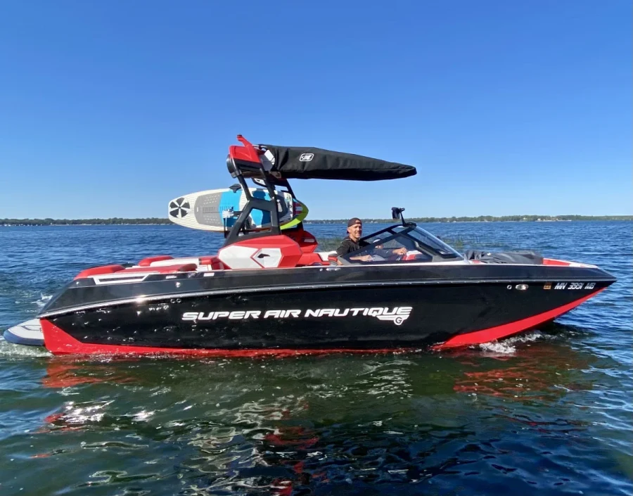 2020-nautique-g23-139851-image2.webp