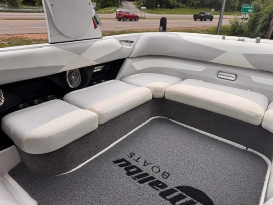2016-malibu-wakesetter-23-lsv-139876-image16.webp