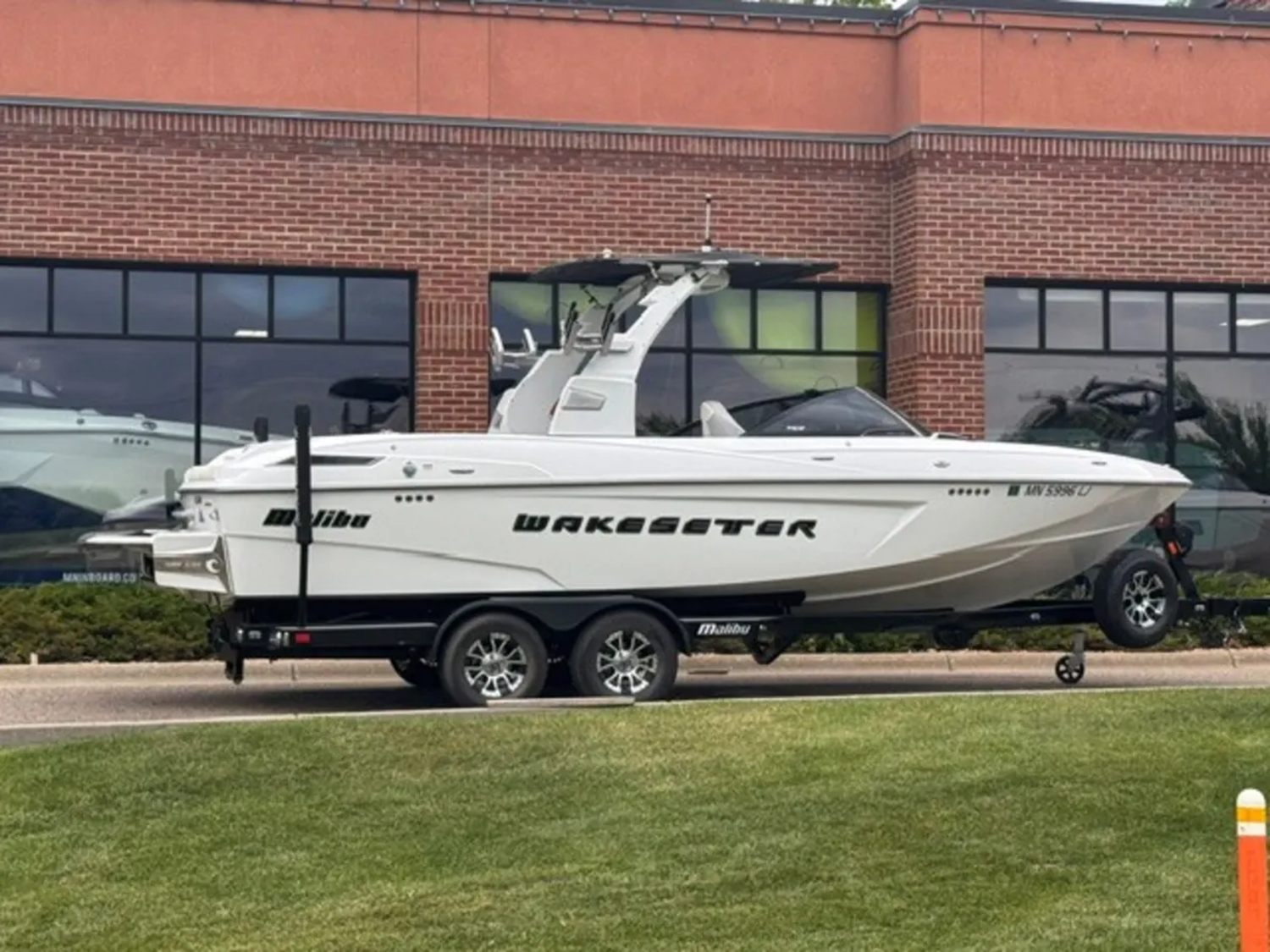 2016 Malibu 23 LSV