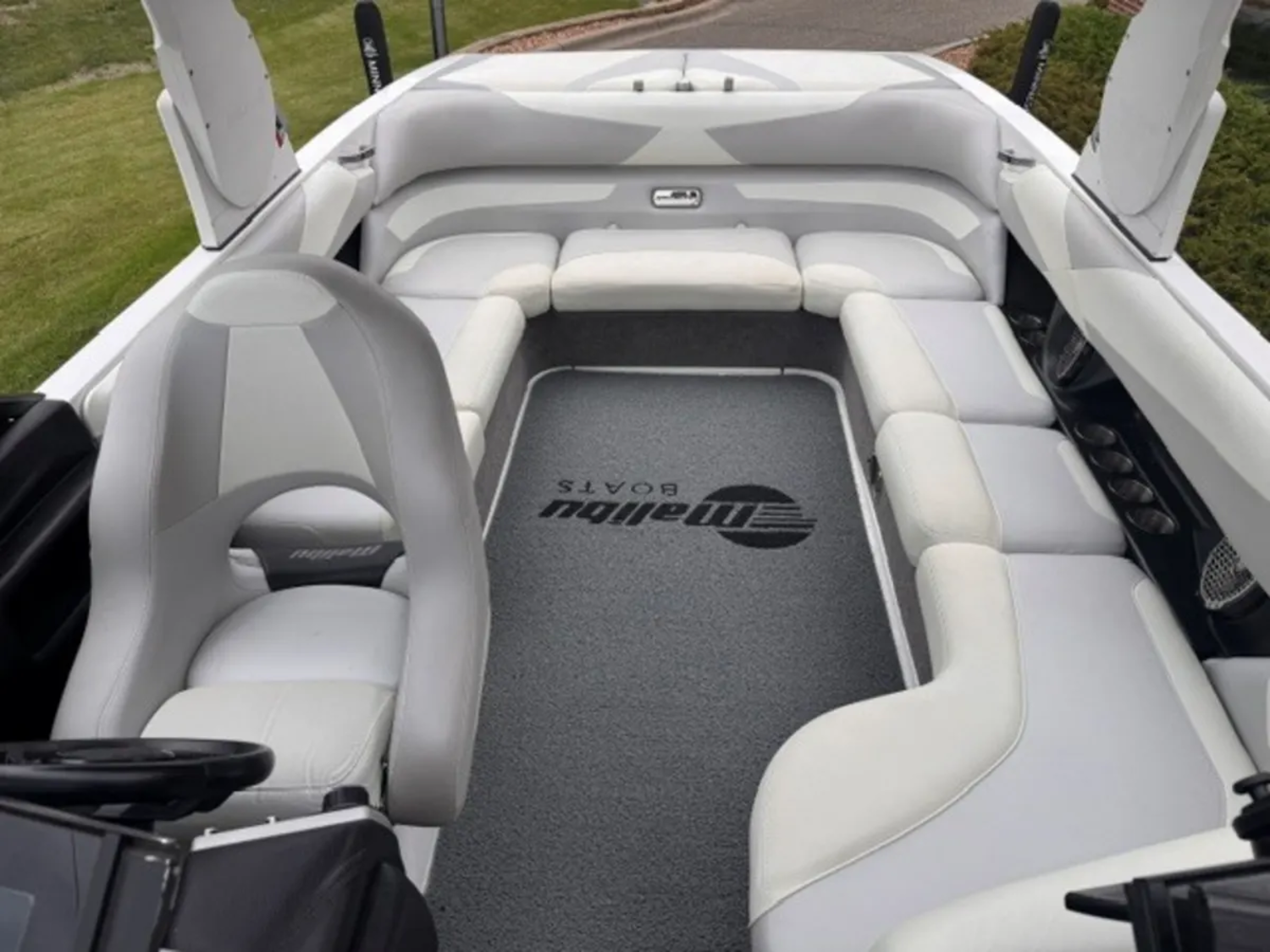 2016 Malibu 23 LSV
