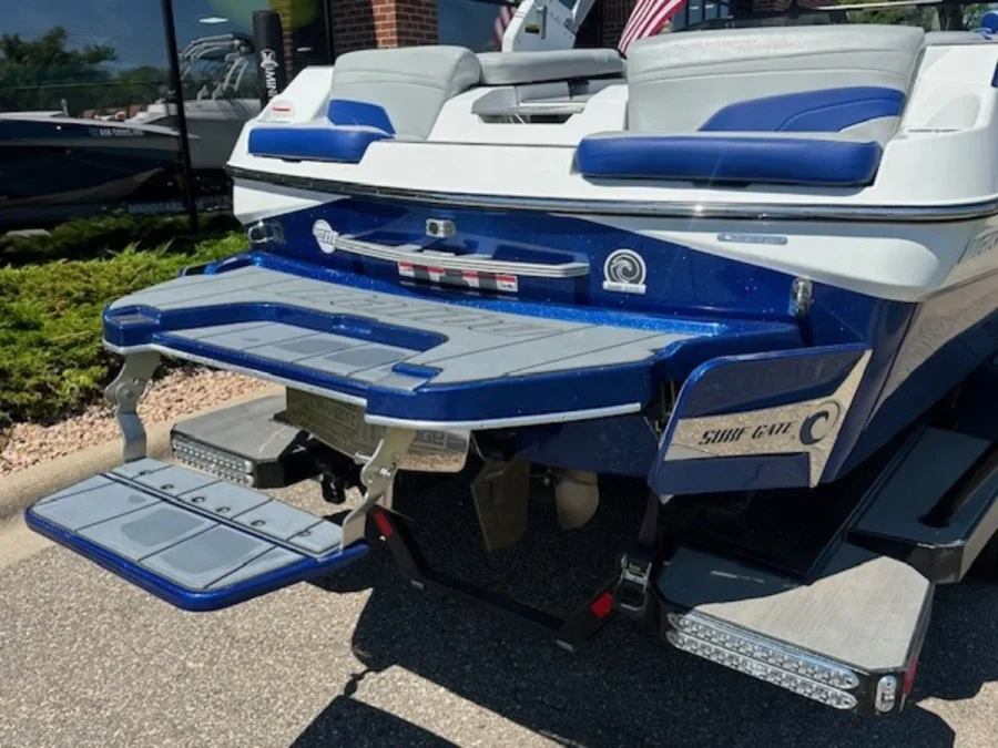 2020-malibu-wakesetter-22-mxz-139878-image13.webp