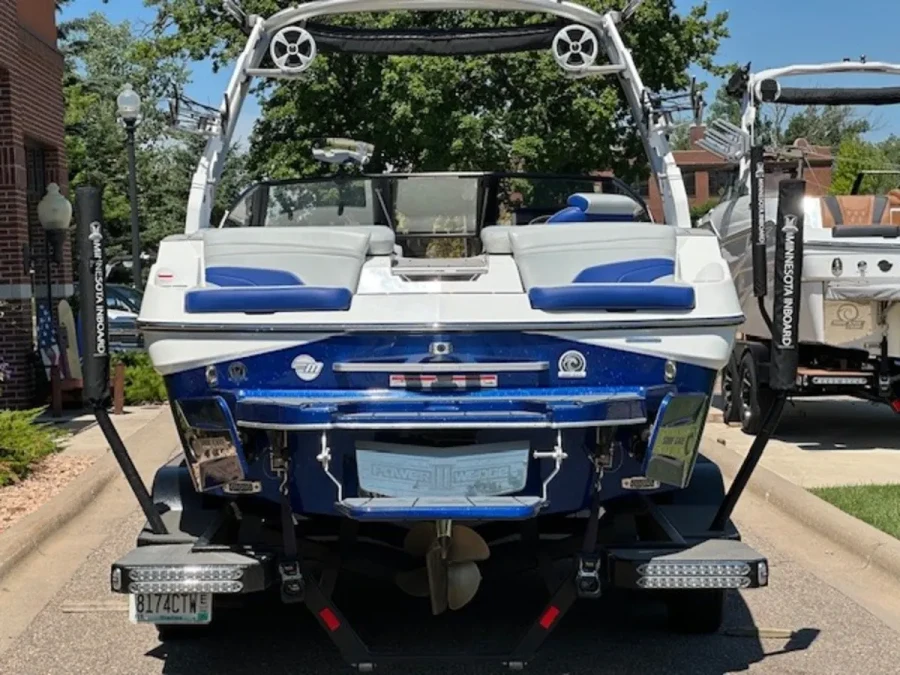 2020-malibu-wakesetter-22-mxz-139878-image14.webp