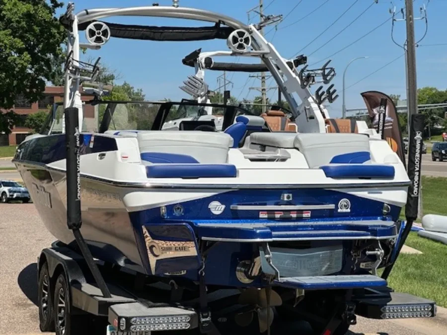 2020-malibu-wakesetter-22-mxz-139878-image15.webp