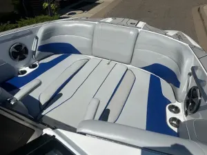 2020-malibu-wakesetter-22-mxz-139878-image7.webp