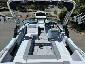 2023-mastercraft-nxt23-139905-image16
