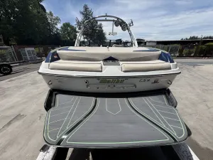 2014-malibu-wakesetter-23-lsv-139910-image2