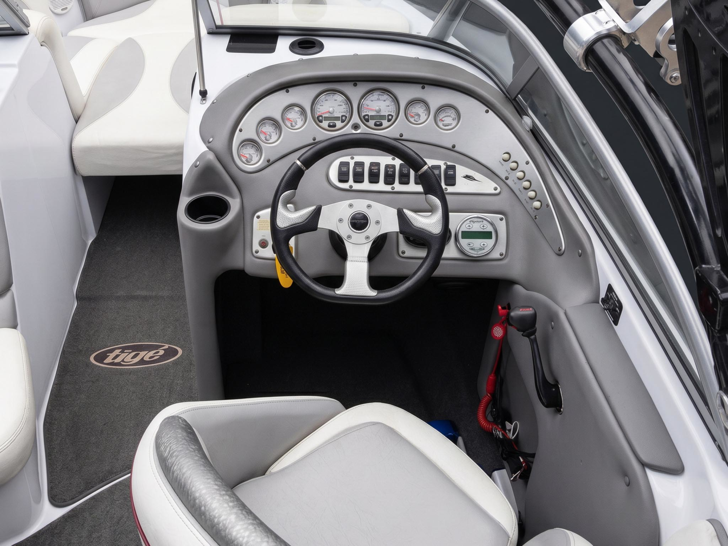 2005 Tige boats 22V