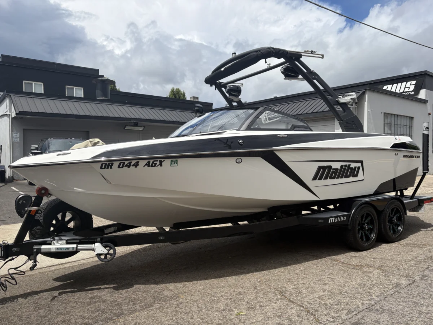2020 Malibu 23LSV