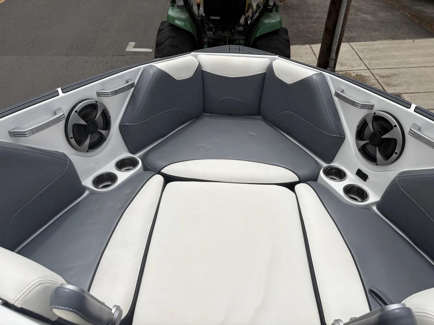 2020 Malibu 23LSV