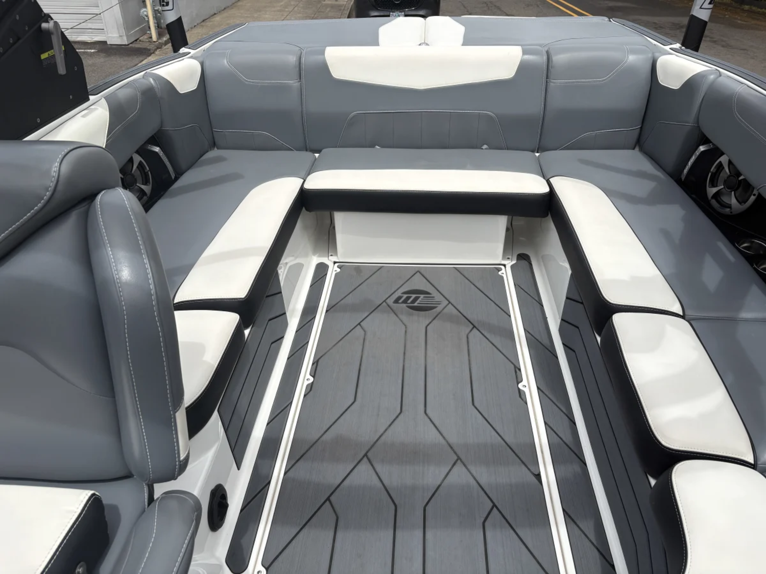 2020 Malibu 23LSV