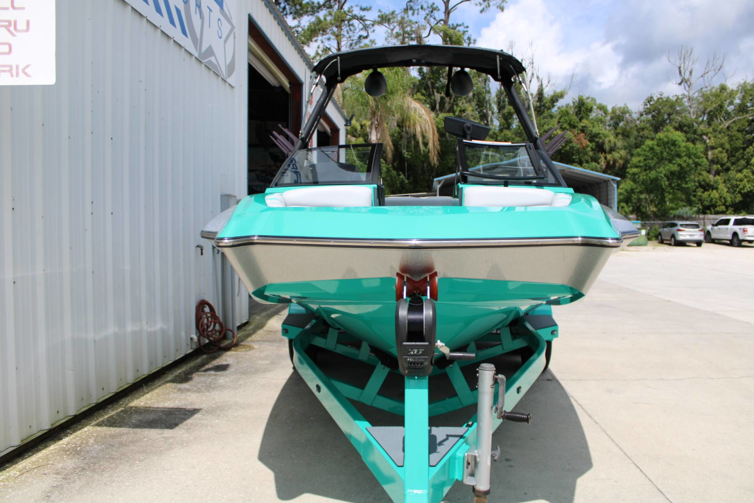 2021 Axis Wake Research A20