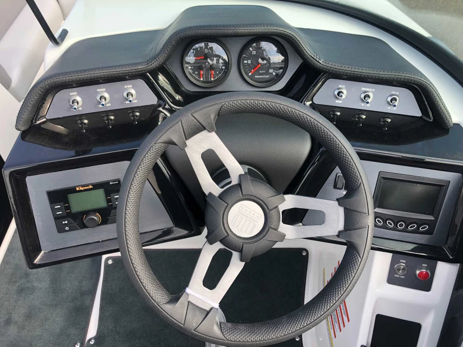 2020-mastercraft-nxt22-139924-image11