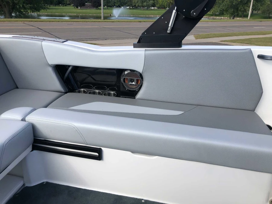 2020-mastercraft-nxt22-139924-image8