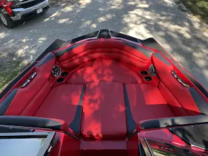 2019-axis-a24-139979-image3.webp