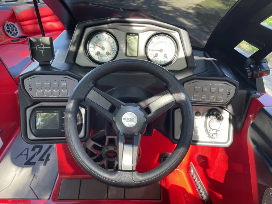 2019-axis-a24-139979-image4.webp