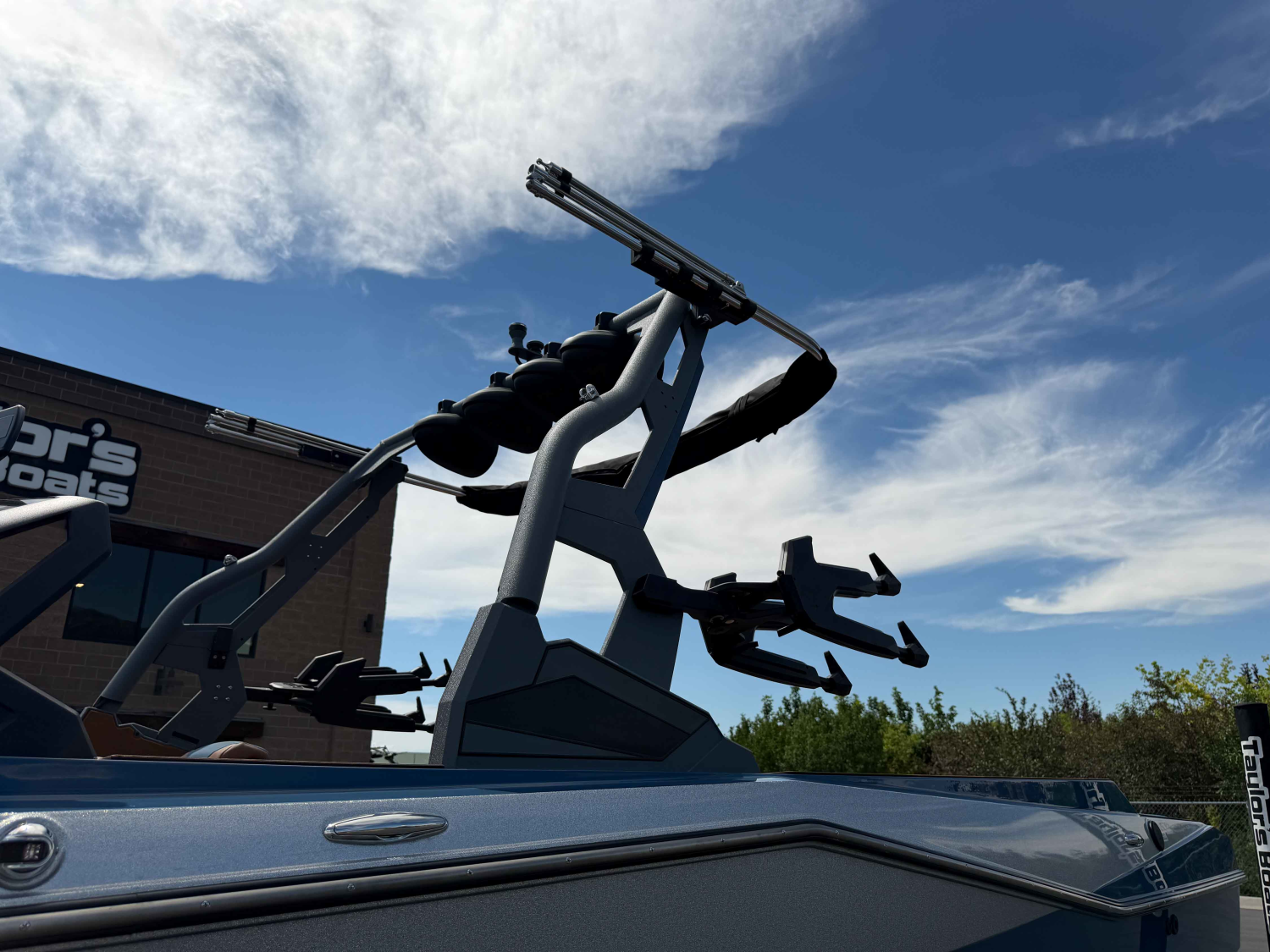 2026 Axis Wake Research T235