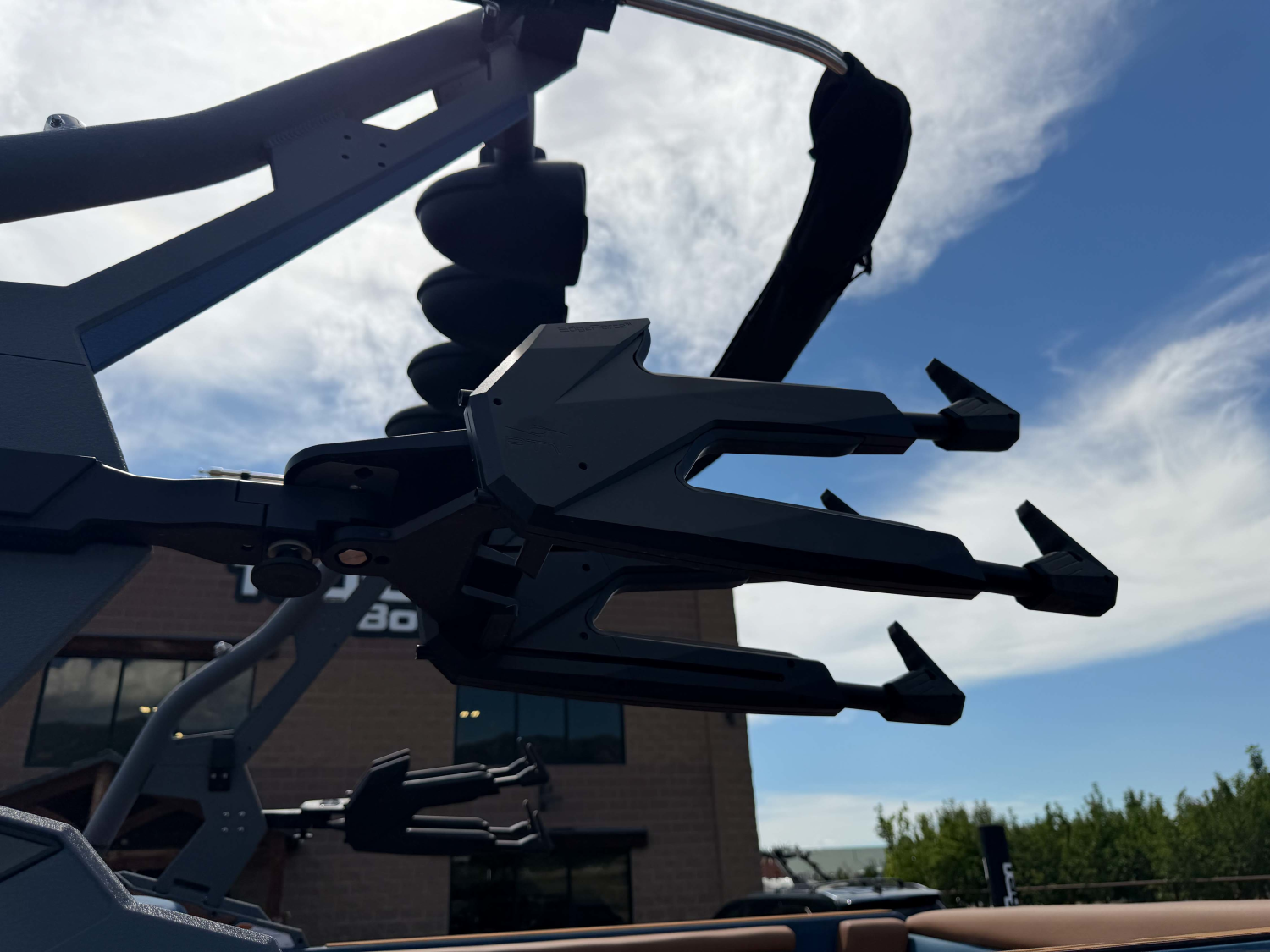 2026 Axis Wake Research T235