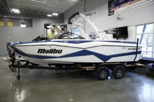 2025-malibu-wakesetter-22-lsv-139996-image1