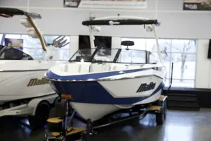 2025-malibu-wakesetter-22-lsv-139996-image3