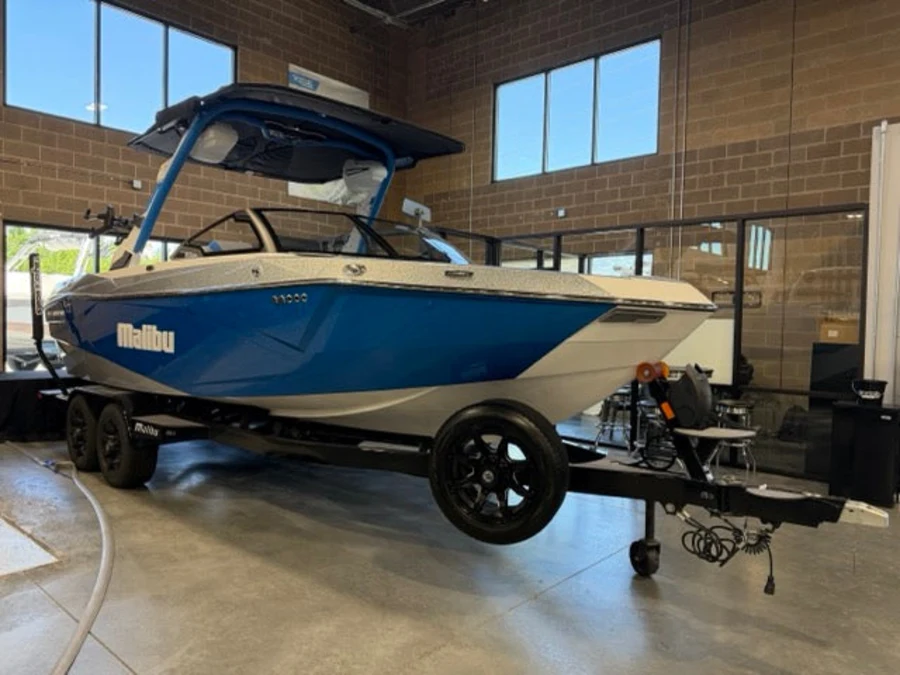 2026-malibu-wakesetter-23-lsv-139997-image2