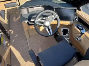2026-mastercraft-xt24-140006-image2.webp