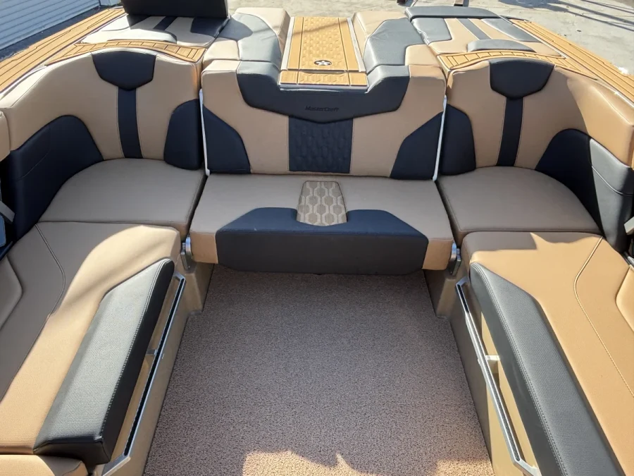 2026-mastercraft-xt24-140006-image6.webp